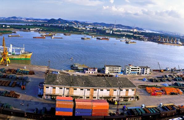 طN\ݔ?sh)xʹÈh(hun)(ji)ğoM(yu)Щ