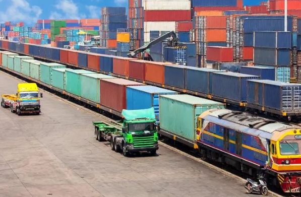 b\(yn)ݔͬһw貵䪚(d)صă(yu)(sh)ȫQ(mo)׵ĺ